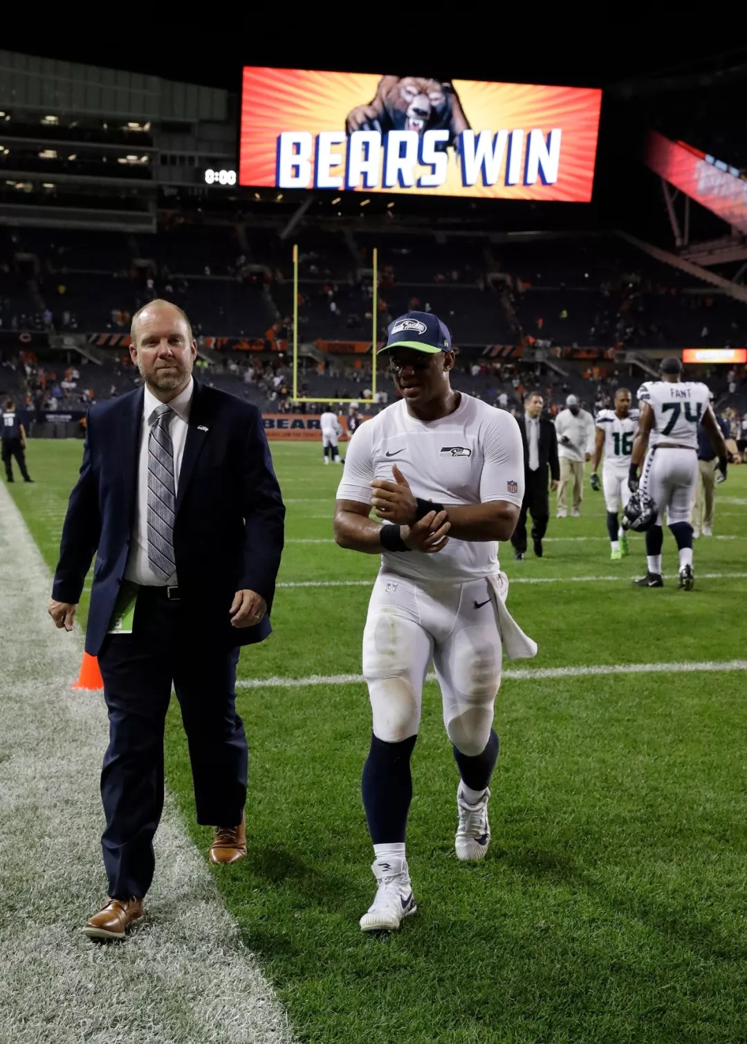 欧超杯赛程吃紧，明尼苏达森林狼关键时刻主帅复盘，态度坚定，训练强度明显提升(欧超杯2024)-九游百家乐