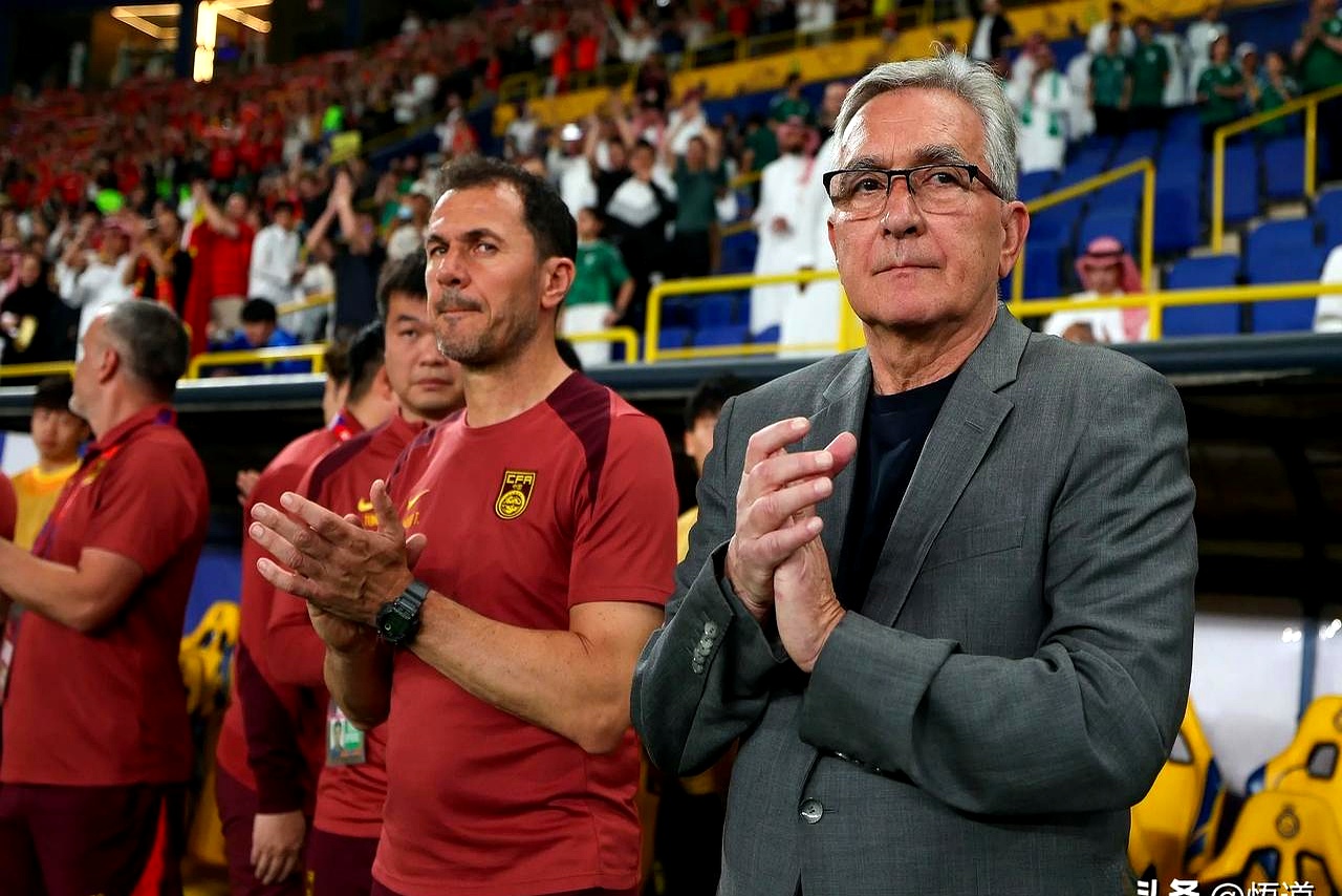 西甲关键时刻再迎强敌；斯图加特回应争议；主帅态度：目标明确；临场指挥获称赞的简单介绍-九游网页登录