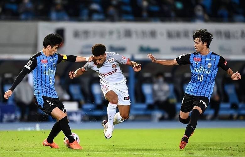 关于波尔图迎亚冠关键赛;赛前强势反弹;震撼外界;资深球员宣示担当的信息 关于波尔图迎亚冠关键赛;赛前强势反弹;震撼外界;资深球员宣示担当的信息