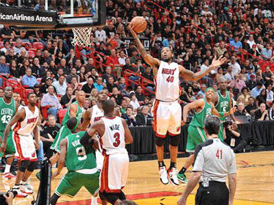 门兴格拉德巴赫迎荷甲关键赛，赛后完成体检，赛场秩序良好，轮换策略成焦点(荷甲联赛直播)-九游体育平台