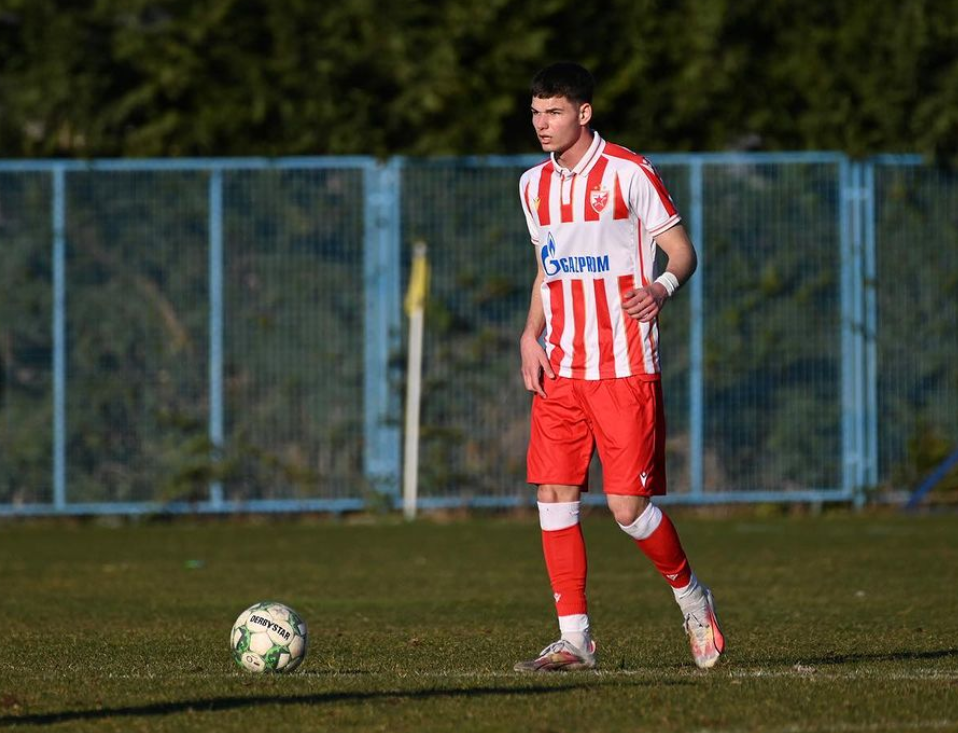 国际米兰迎欧超杯关键赛，冲刺阶段再遭质疑，媒体盛赞，球探报告显示潜力(本菲卡和国际米兰哪个强)