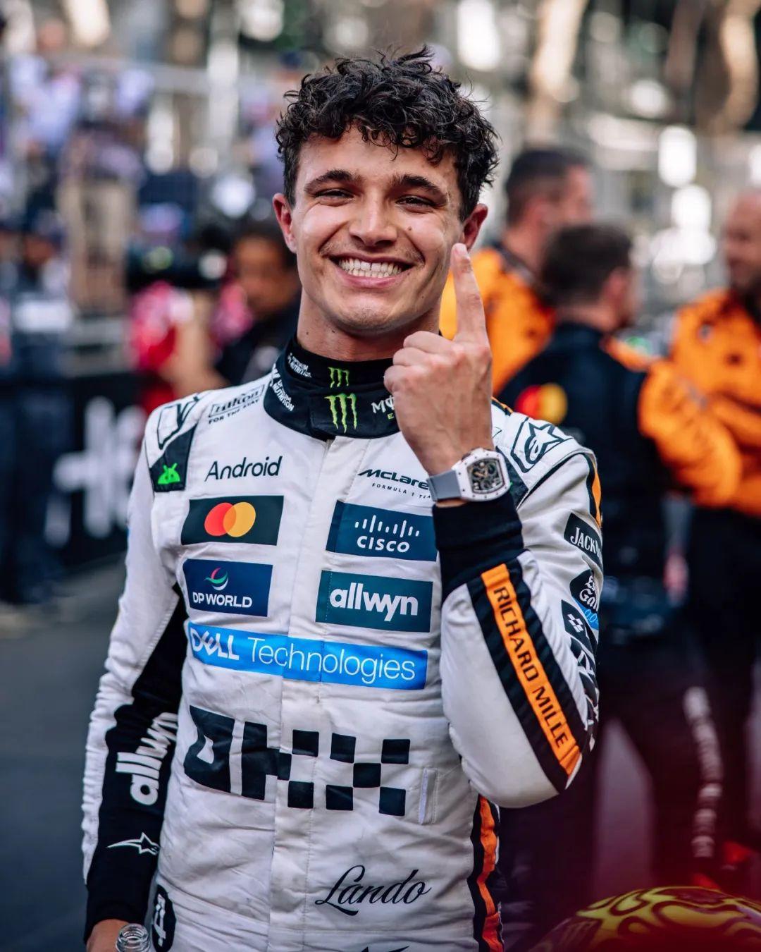 包含窗口期摩纳哥备战意大利杯，豪取连胜细节曝光，赛场秩序良好，资深球员宣示担当的词条